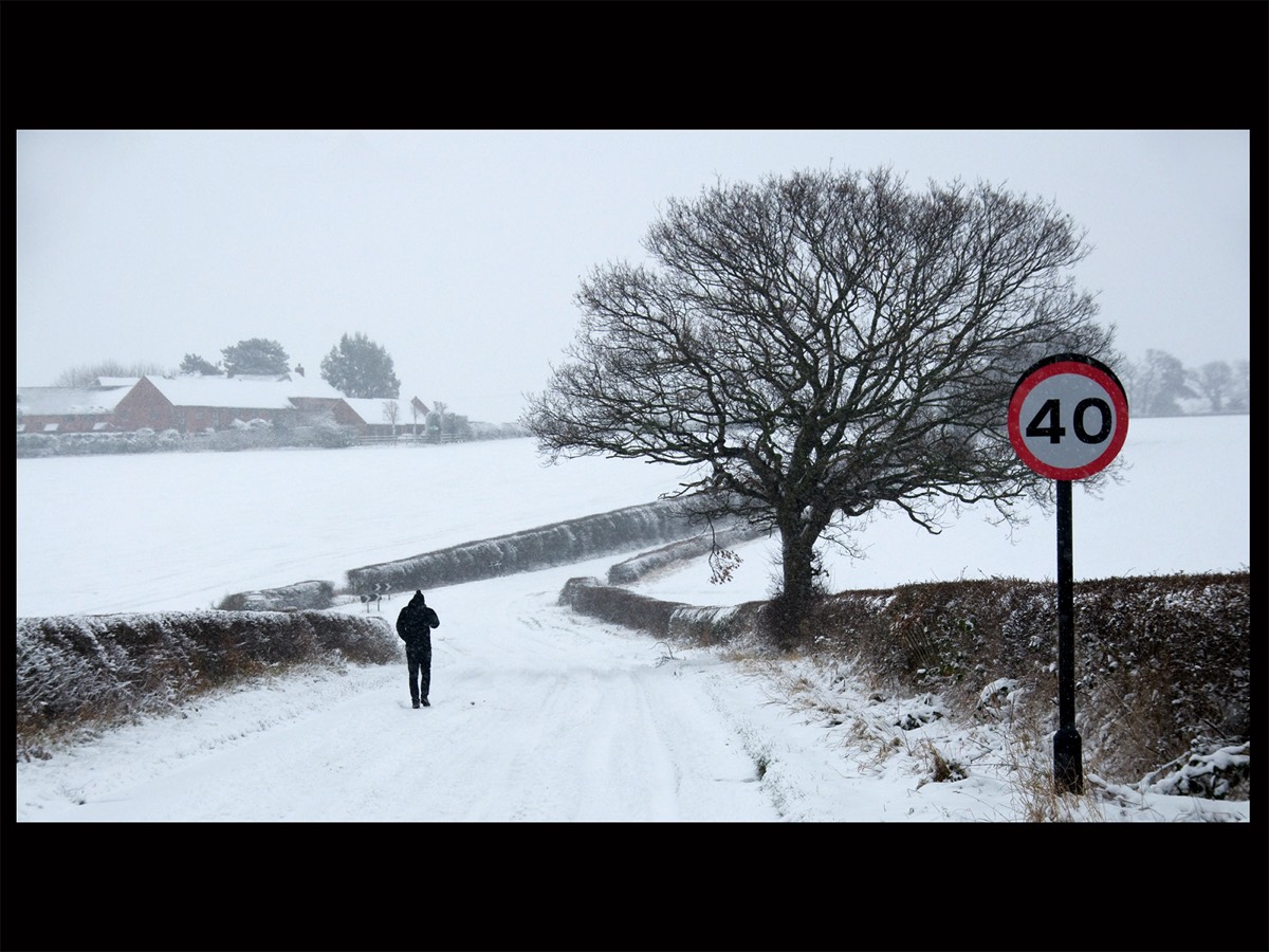 Ian Dean  - Snowy Outskirts